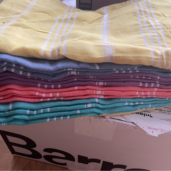 10 Colorful Turkish Towels - Picture 3 of 4